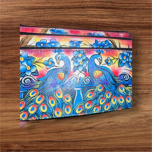 ARTISTIC EXPRESSIONS BY SHARIF 3 zipper wristlet. - Picture 6 of 9